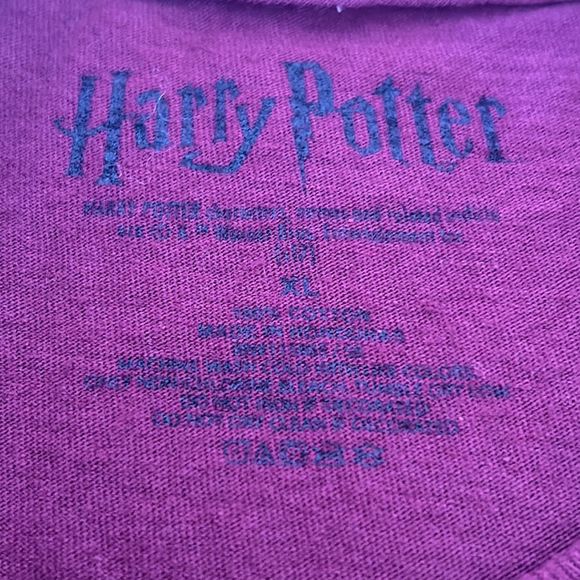 Gryffindor Short sleeve shirt size XL - Picture 7 of 16